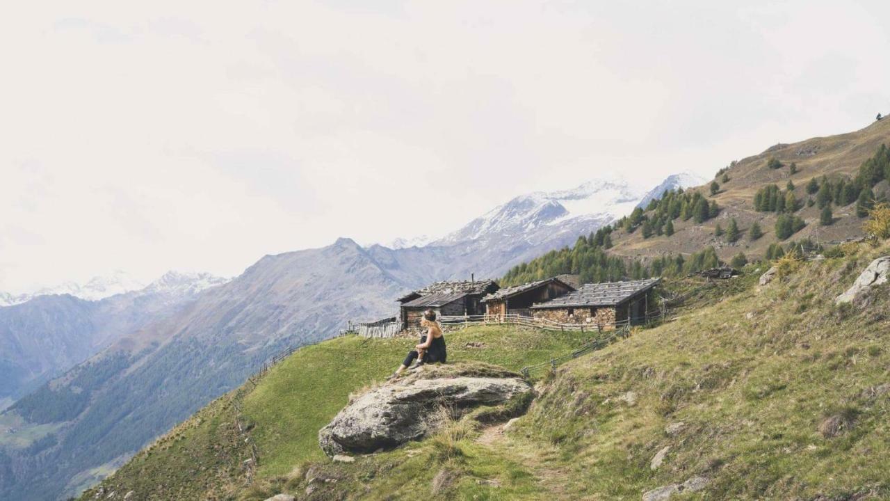 Vegan Hotel La Vimea Naturns Exterior foto